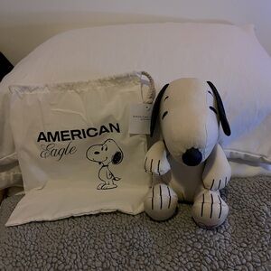 AEXSnoopy plush limited edition
